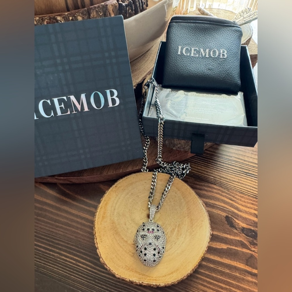 Icemob Jason Mask Necklace